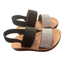 Little Star Black and Silver Stud Girls Sandal. Toddler Size 4. Great Condition.